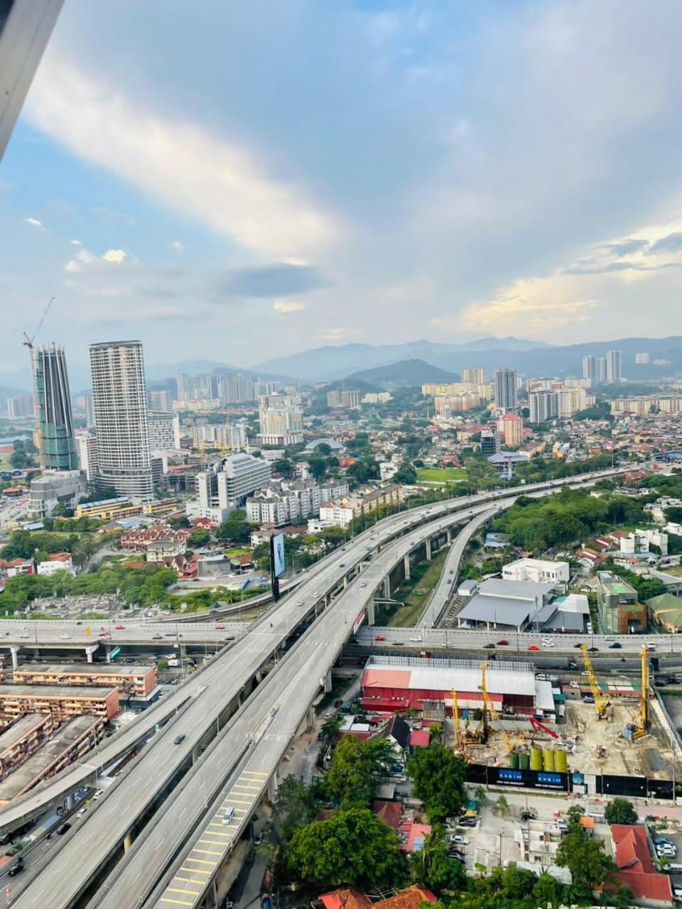 Scarletz Suites Klcc By Gc Luxury Suites Kuala Lumpur Ngoại thất bức ảnh
